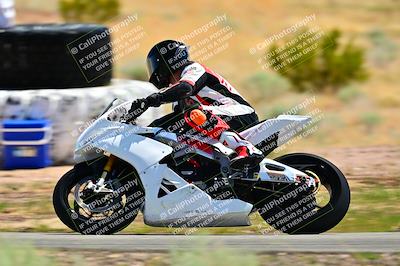 media/Apr-13-2025-TrackXperience (Sun) [[fb1ef998a6]]/Level 2 (Intermediate)/Turn 2 (Session 5)/